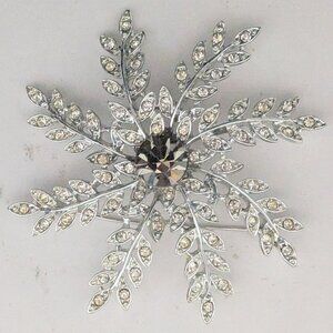 Vintage Sarah Cov Oversized/Statement Flower Shape Silver Tone Brooch/Rhinestone